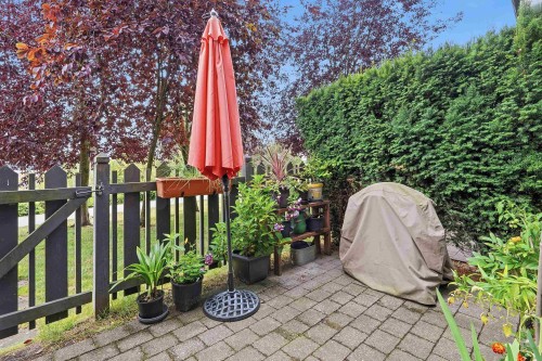 27-230 Salter Street, New Westminster, BC - Outdoor