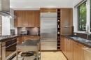 27-230 Salter Street, New Westminster, BC  - Indoor Photo Showing Kitchen With Stainless Steel Kitchen With Double Sink 