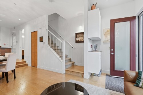 27-230 Salter Street, New Westminster, BC - Indoor
