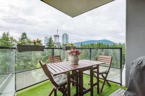 1305-3096 Windsor Gate, Coquitlam, BC - Outdoor With Balcony With Exterior