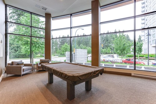 1305-3096 Windsor Gate, Coquitlam, BC - Indoor Photo Showing Other Room