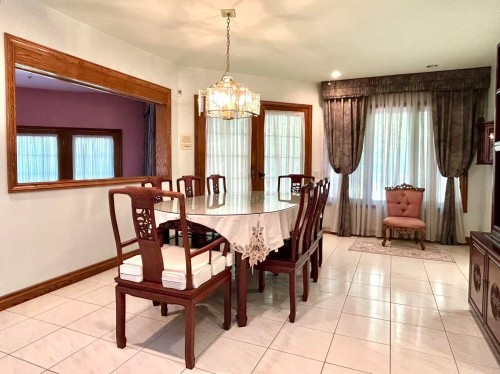 8351 Sunnywood Drive, Richmond, BC - Indoor Photo Showing Dining Room