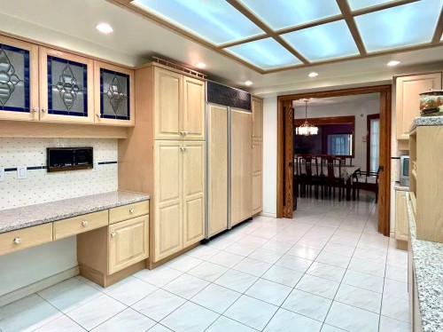 8351 Sunnywood Drive, Richmond, BC - Indoor Photo Showing Other Room