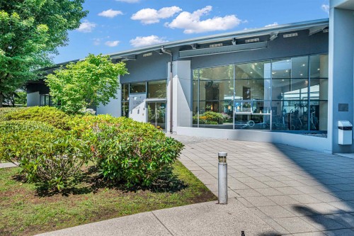 501-2225 Holdom Avenue, Burnaby, BC - Outdoor