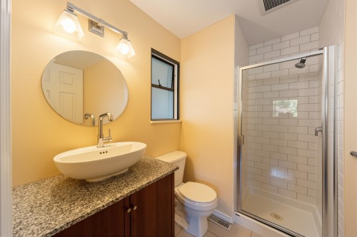 1266 Hudson Street, Coquitlam, BC - Indoor Photo Showing Bathroom