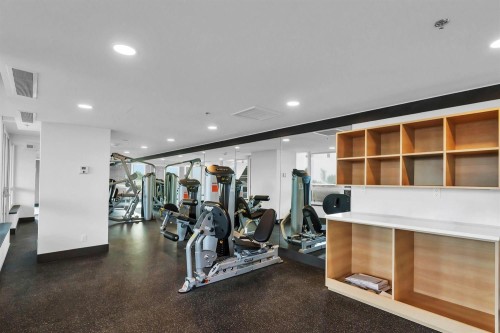 704-1675 Lions Gate Lane, North Vancouver, BC - Indoor Photo Showing Gym Room