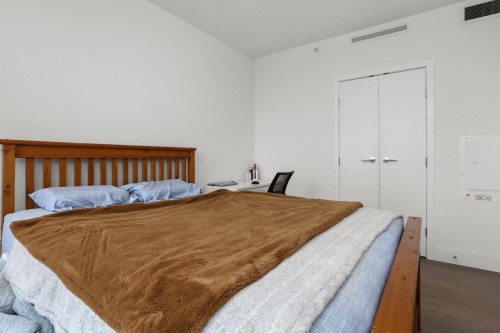 704-1675 Lions Gate Lane, North Vancouver, BC - Indoor Photo Showing Bedroom