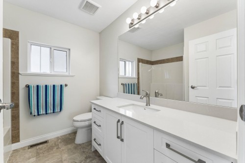 5951 Muir Drive, Richmond, BC - Indoor Photo Showing Bathroom