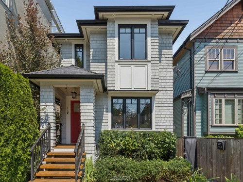 119 27Th Avenue E, Vancouver, BC - Outdoor With Facade