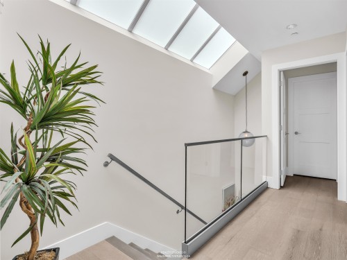 119 27Th Avenue E, Vancouver, BC - Indoor Photo Showing Other Room