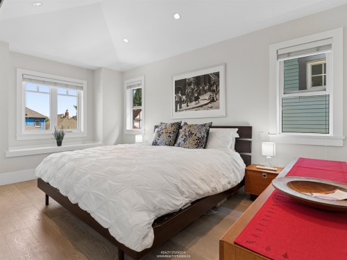 119 27Th Avenue E, Vancouver, BC - Indoor Photo Showing Bedroom