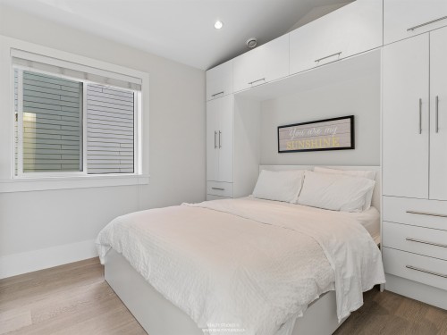 119 27Th Avenue E, Vancouver, BC - Indoor Photo Showing Bedroom