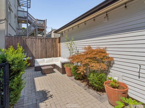 119 27Th Avenue E, Vancouver, BC - Outdoor With Exterior