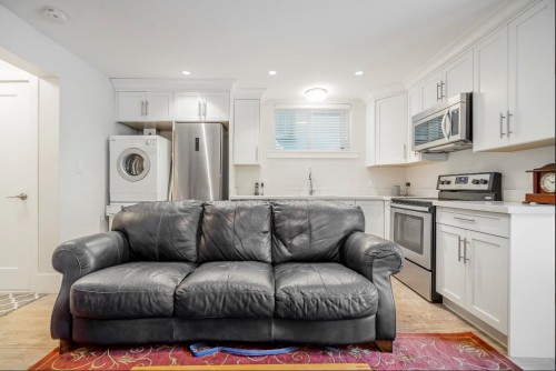 119 27Th Avenue E, Vancouver, BC - Indoor Photo Showing Kitchen With Stainless Steel Kitchen