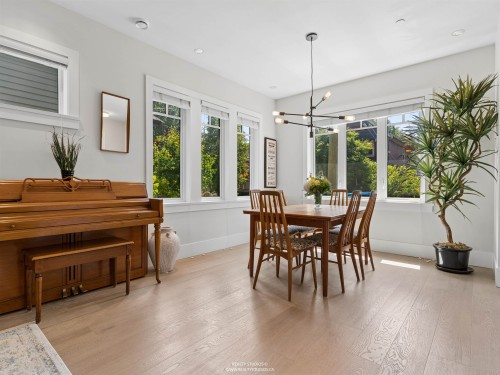 119 27Th Avenue E, Vancouver, BC - Indoor Photo Showing Dining Room