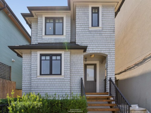 119 27Th Avenue E, Vancouver, BC - Outdoor With Exterior
