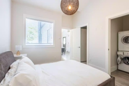 119 27Th Avenue E, Vancouver, BC - Indoor Photo Showing Laundry Room