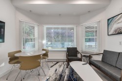 101-1431 Haro Street Vancouver, BC V6G 1G2