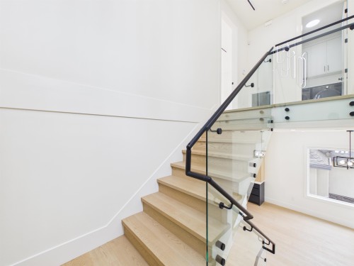 1-6512 Grant Street, Burnaby, BC - Indoor Photo Showing Other Room