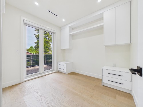1-6512 Grant Street, Burnaby, BC - Indoor