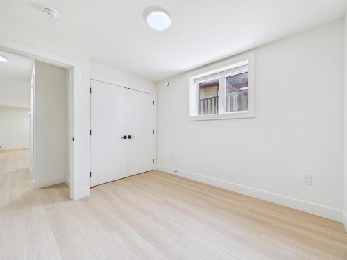 1-6512 Grant Street, Burnaby, BC - Indoor Photo Showing Other Room