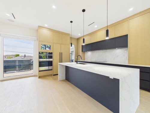 1-6512 Grant Street, Burnaby, BC - Indoor Photo Showing Kitchen