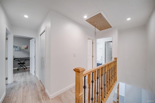 2535 Gordon Avenue, Port Coquitlam, BC - Indoor Photo Showing Other Room