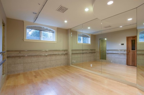 3808 13Th Avenue W, Vancouver, BC - Indoor