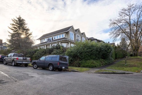 3808 13Th Avenue W, Vancouver, BC - Outdoor