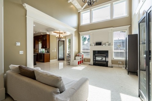 7600 Belair Drive, Richmond, BC - Indoor With Fireplace