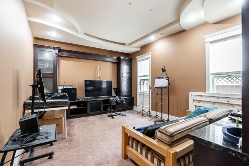 7600 Belair Drive, Richmond, BC - Indoor