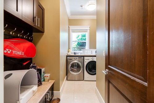 7600 Belair Drive, Richmond, BC - Indoor Photo Showing Laundry Room