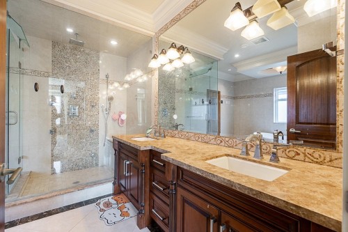 7600 Belair Drive, Richmond, BC - Indoor Photo Showing Bathroom