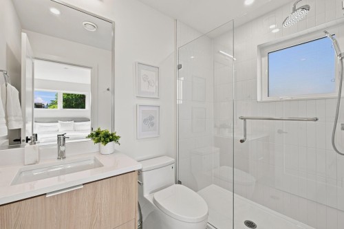 4778 48B Street, Delta, BC - Indoor Photo Showing Bathroom
