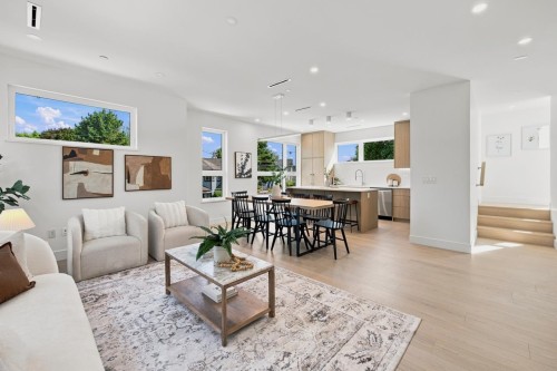 4778 48B Street, Delta, BC - Indoor Photo Showing Living Room