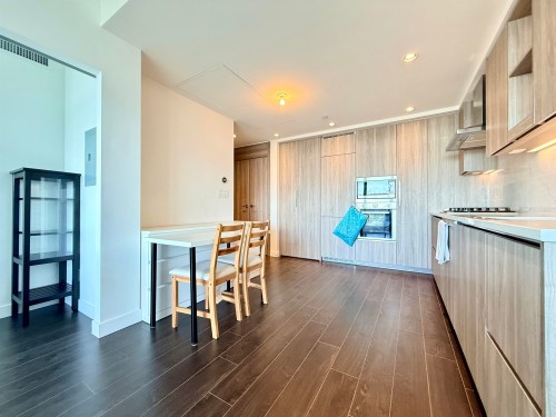 3606-4730 Lougheed Highway, Burnaby, BC - Indoor