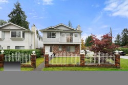 1403 Frederick Road North Vancouver, BC V7K 1J6
