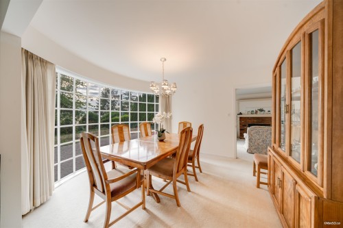 5384 Kew Cliff Road, West Vancouver, BC - Indoor Photo Showing Dining Room