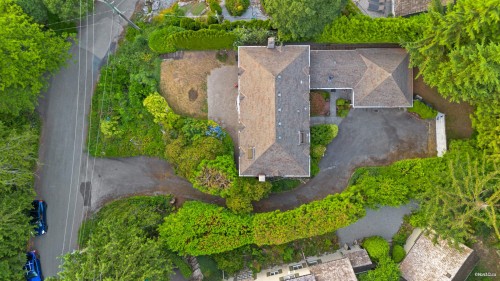 5384 Kew Cliff Road, West Vancouver, BC - Outdoor