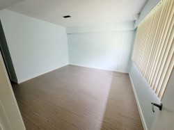 52xx Hoy Street Vancouver, BC V5R 4P1