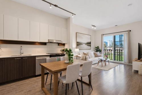 408-555 Foster Avenue, Coquitlam, BC - Indoor