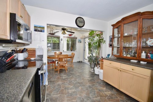 1572 Larchberry Way, Gibsons, BC - Indoor