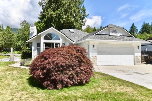 1572 Larchberry Way, Gibsons, BC - Outdoor