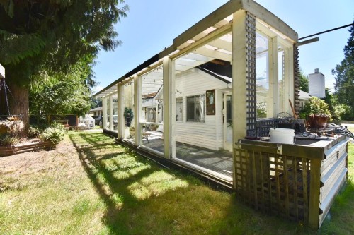 1572 Larchberry Way, Gibsons, BC - Outdoor