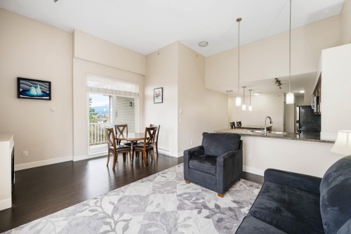 406-12283 224 Street, Maple Ridge, BC - Indoor Photo Showing Other Room