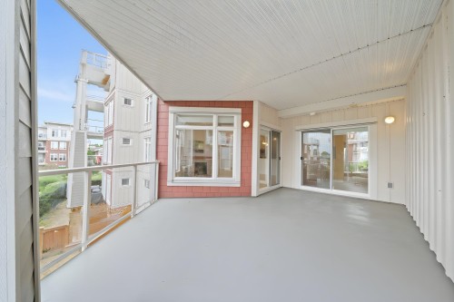 206-4211 Bayview Street, Richmond, BC -  Photo Showing Other Room