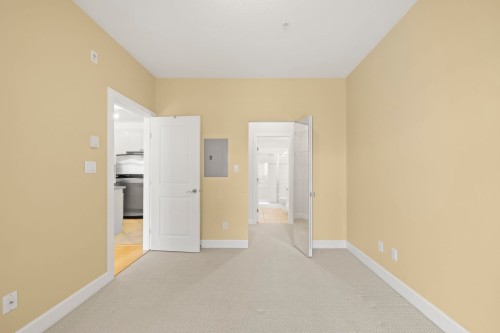 206-4211 Bayview Street, Richmond, BC - Indoor Photo Showing Other Room