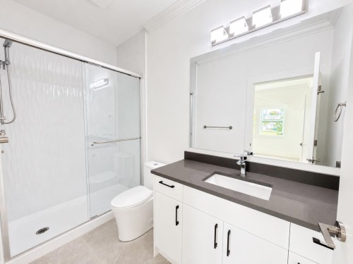 1421 27Th Avenue E, Vancouver, BC - Indoor Photo Showing Bathroom