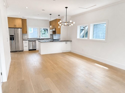1421 27Th Avenue E, Vancouver, BC - Indoor Photo Showing Kitchen With Upgraded Kitchen