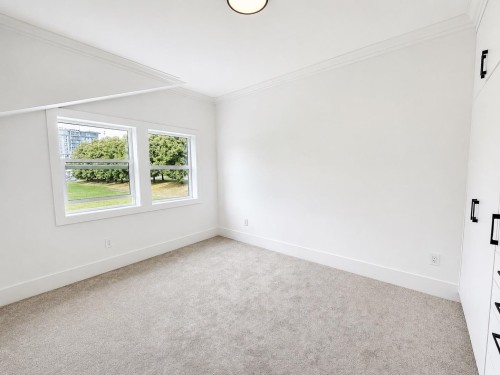 1421 27Th Avenue E, Vancouver, BC - Indoor Photo Showing Other Room